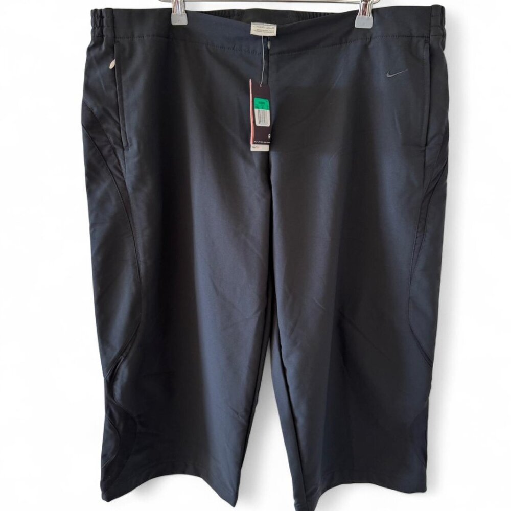New VTG Nike Women’s Sz XL 16 18 Fit Dry Black Athletic Capri Pants